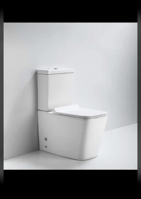 Square Super Executive Water Closet